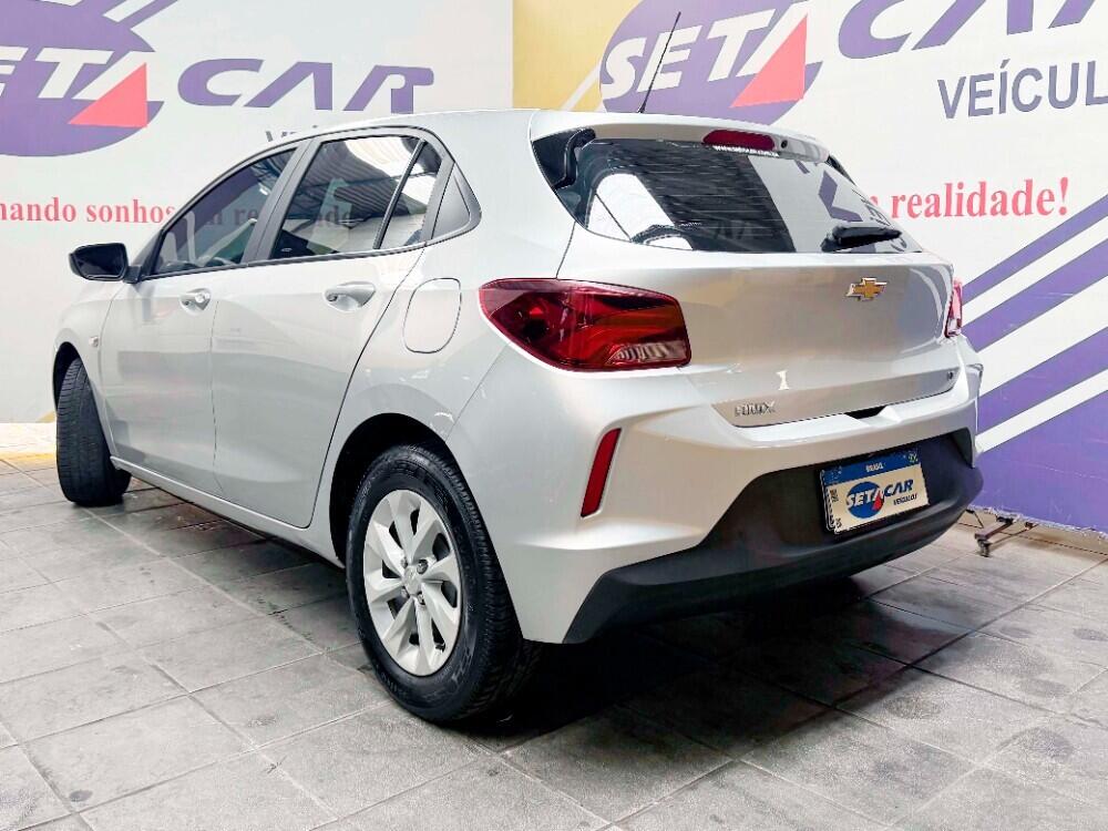 Chevrolet Onix Hatch