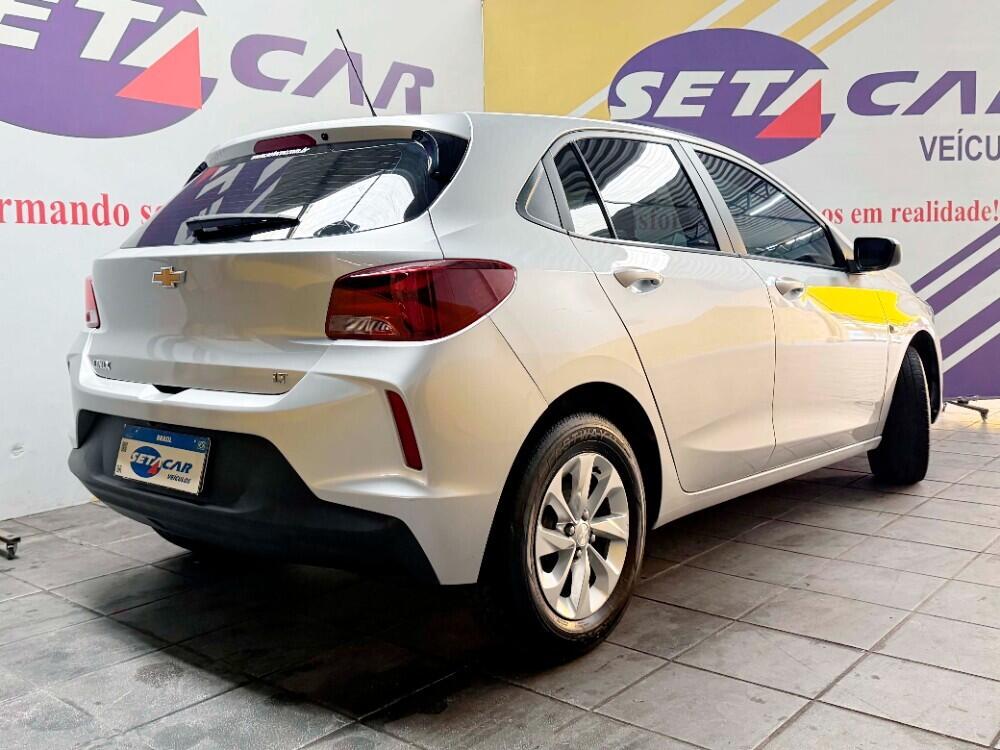 Chevrolet Onix Hatch