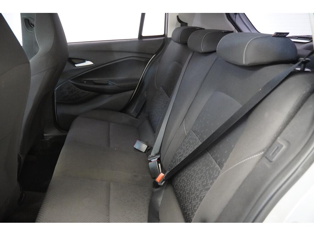 Chevrolet Onix Hatch