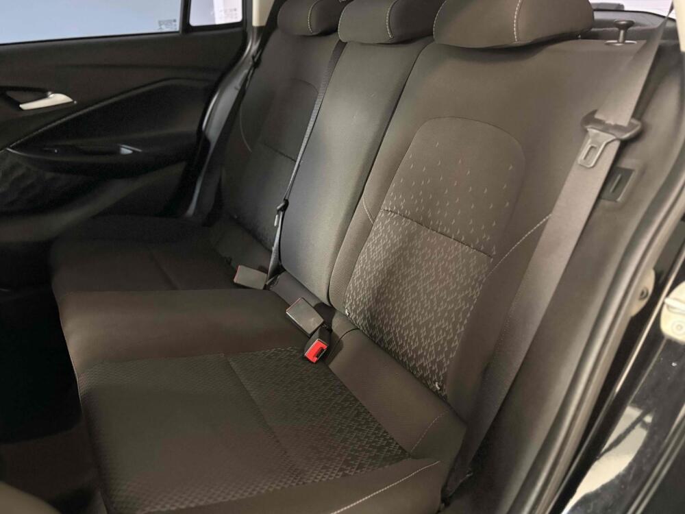 Chevrolet Onix Hatch