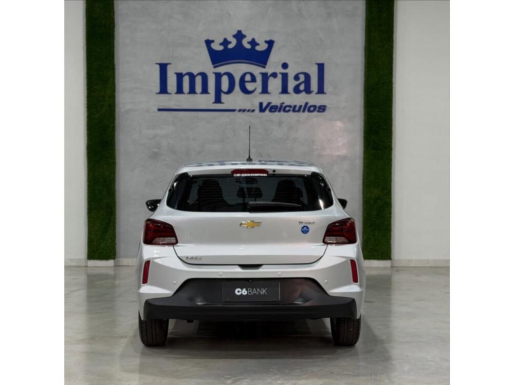 Chevrolet Onix Hatch