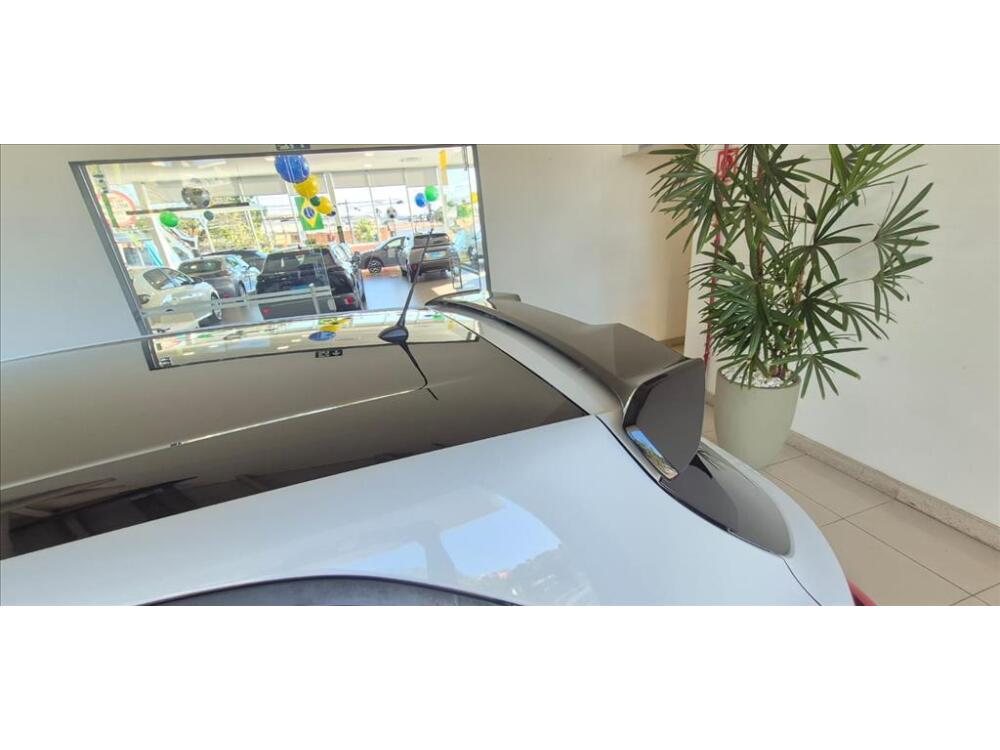 Chevrolet Onix Hatch