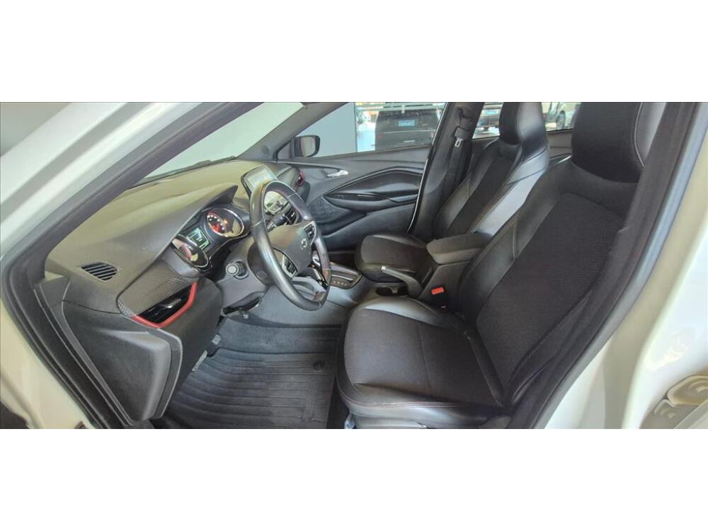 Chevrolet Onix Hatch