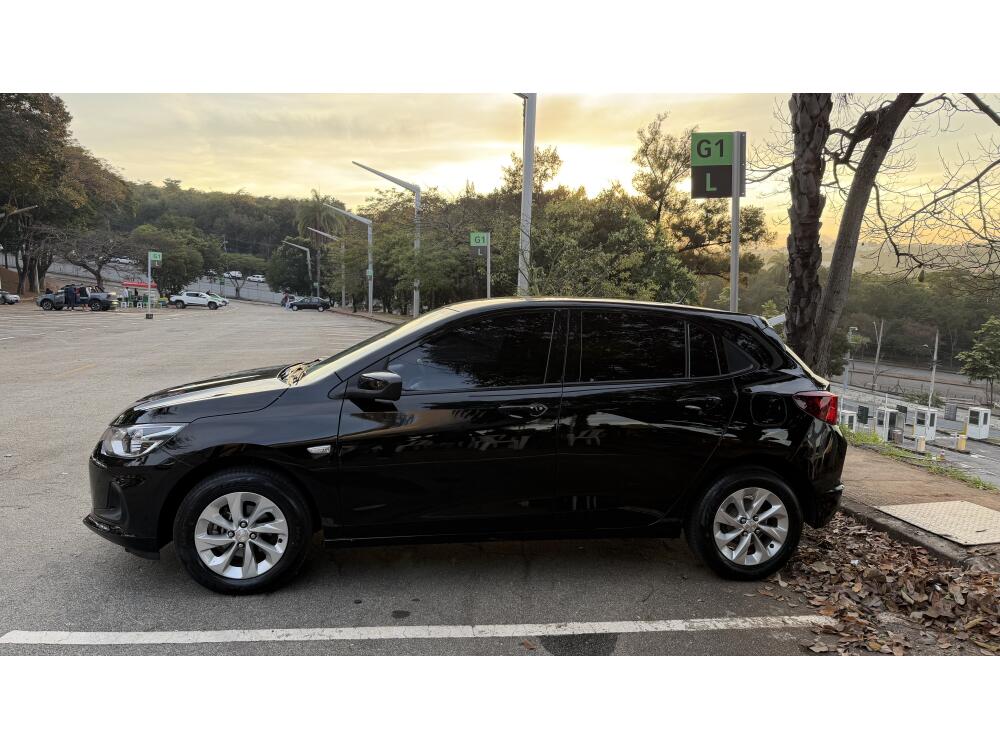 Chevrolet Onix Hatch