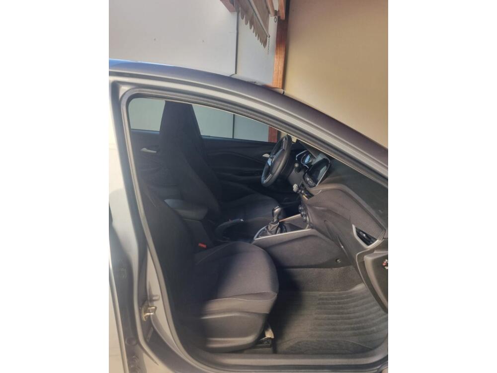 Chevrolet Onix Hatch