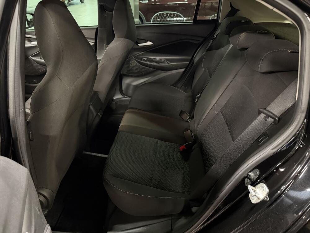 Chevrolet Onix Hatch