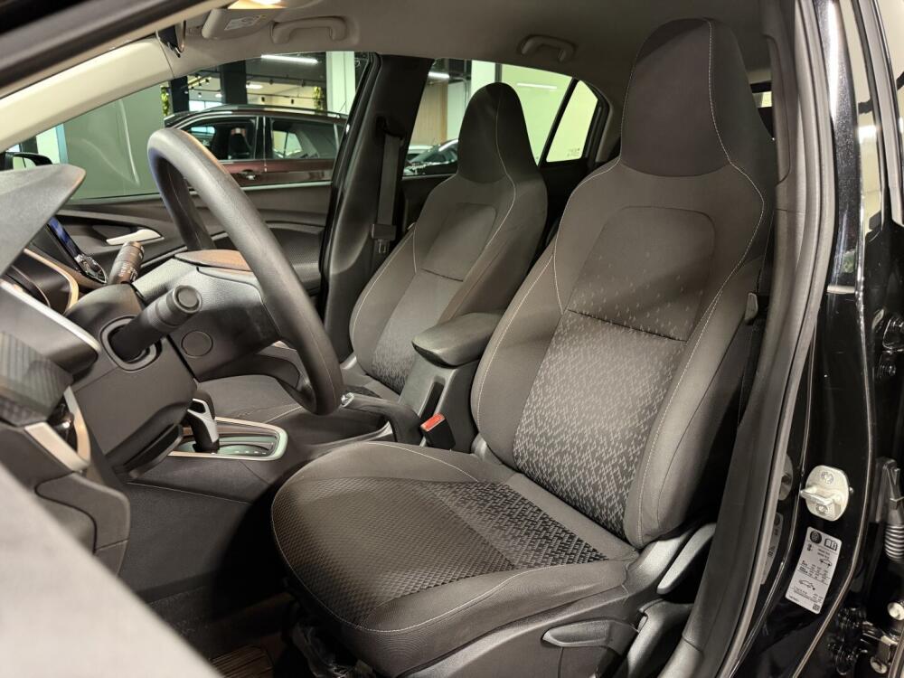 Chevrolet Onix Hatch