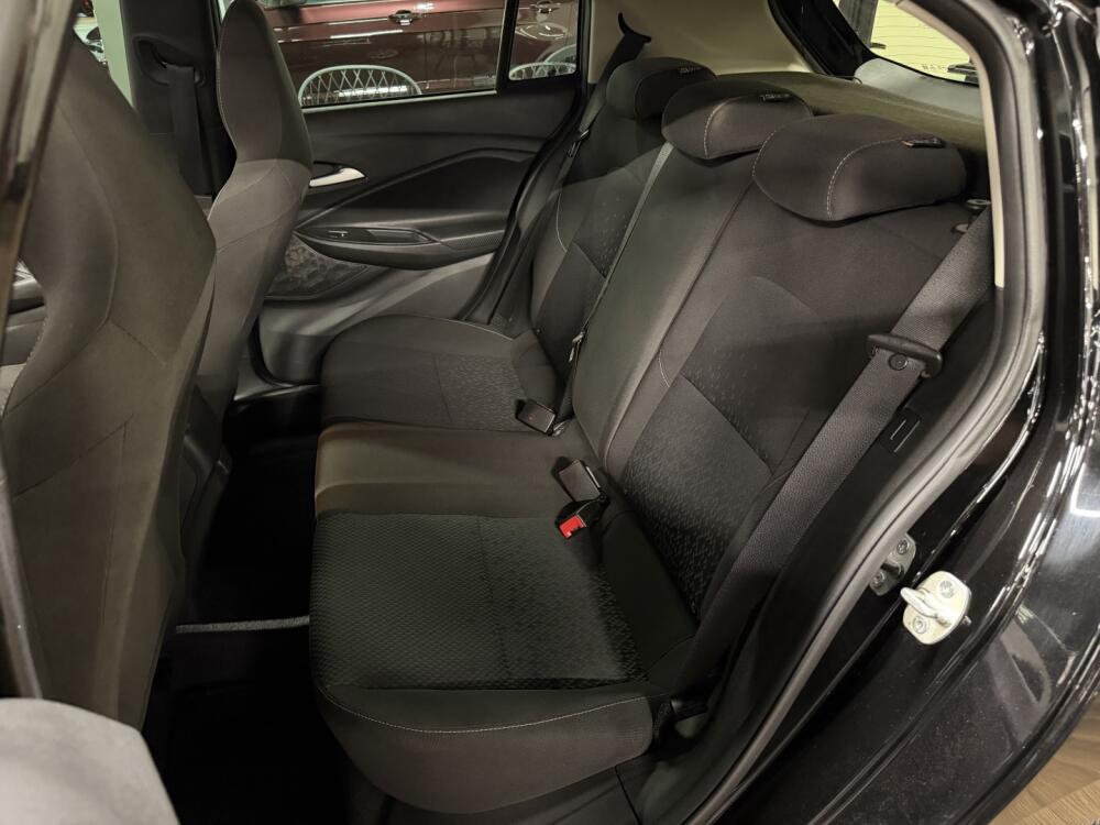 Chevrolet Onix Hatch
