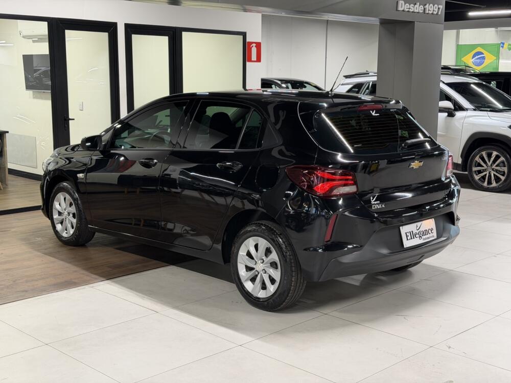 Chevrolet Onix Hatch
