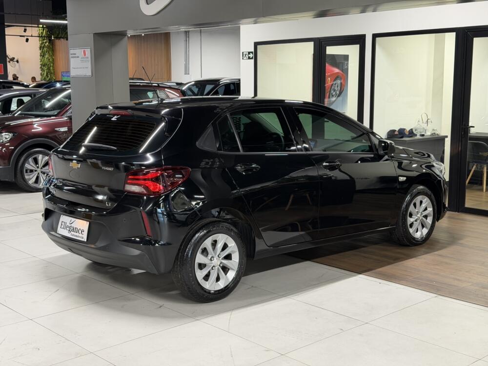 Chevrolet Onix Hatch