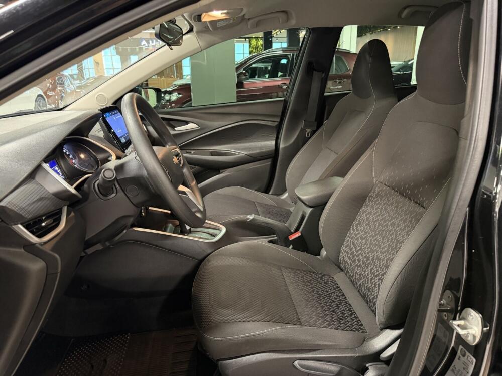 Chevrolet Onix Hatch