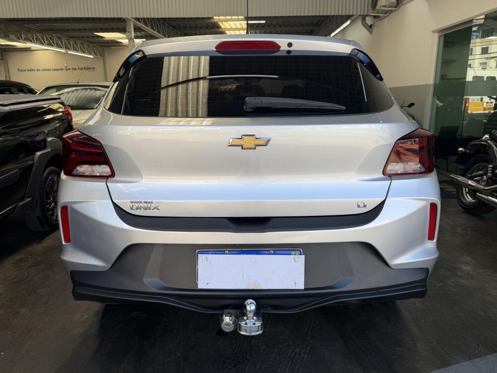 Chevrolet Onix Hatch