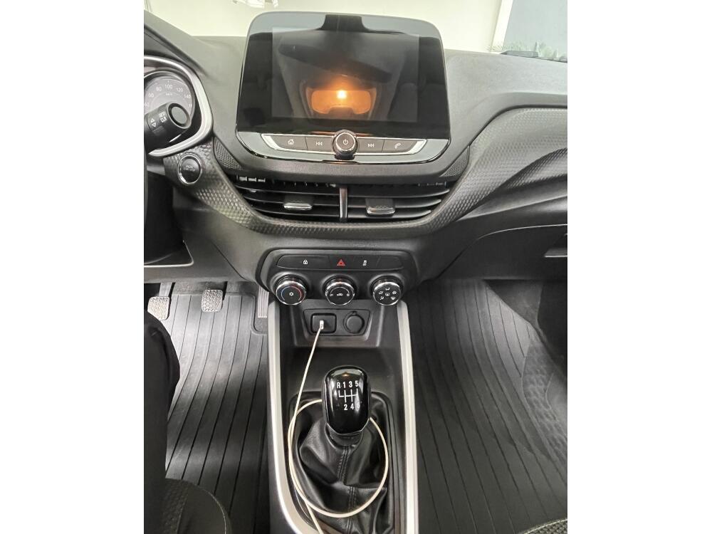 Chevrolet Onix Hatch