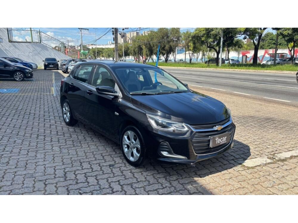 Chevrolet Onix Hatch