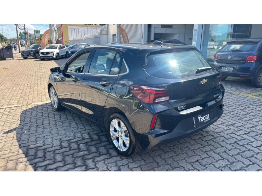 Chevrolet Onix Hatch