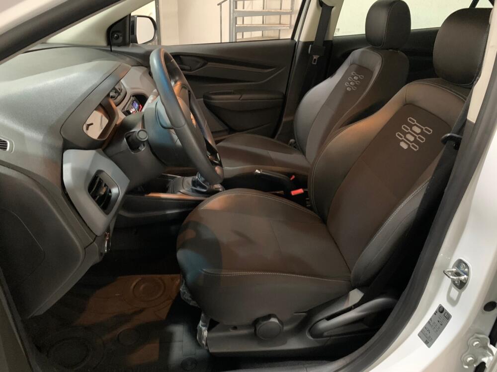Chevrolet Onix Hatch