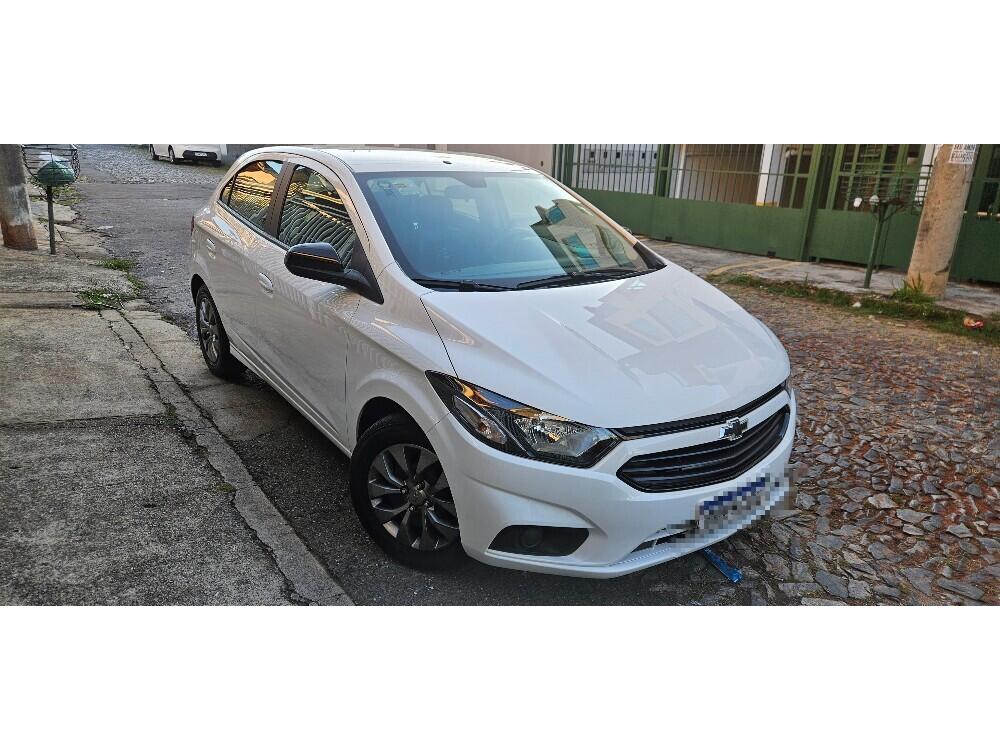 Chevrolet Onix Hatch