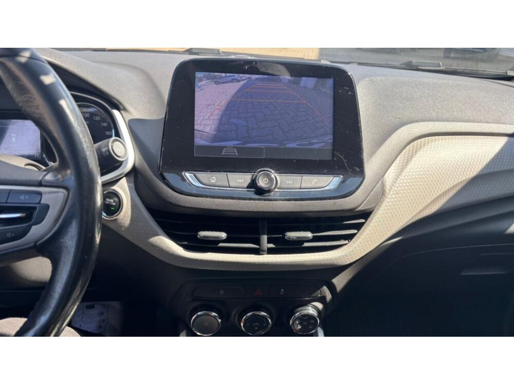 Chevrolet Onix Hatch