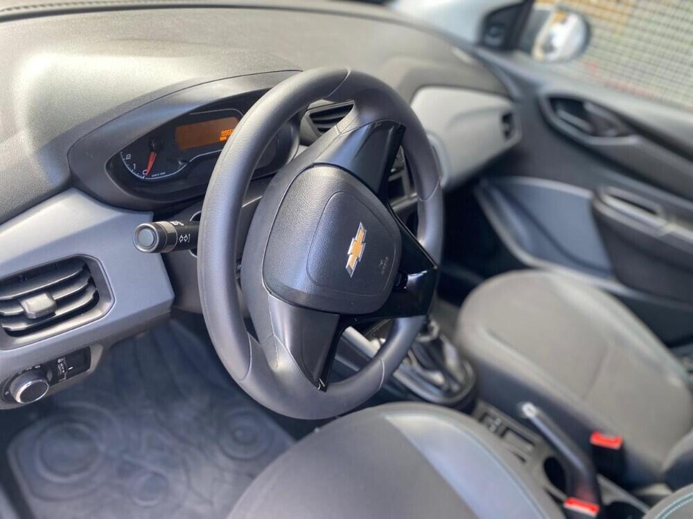 Chevrolet Onix Hatch