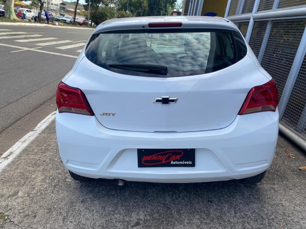 Chevrolet Onix Hatch
