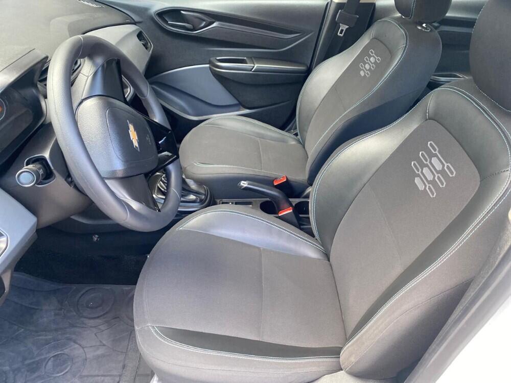 Chevrolet Onix Hatch