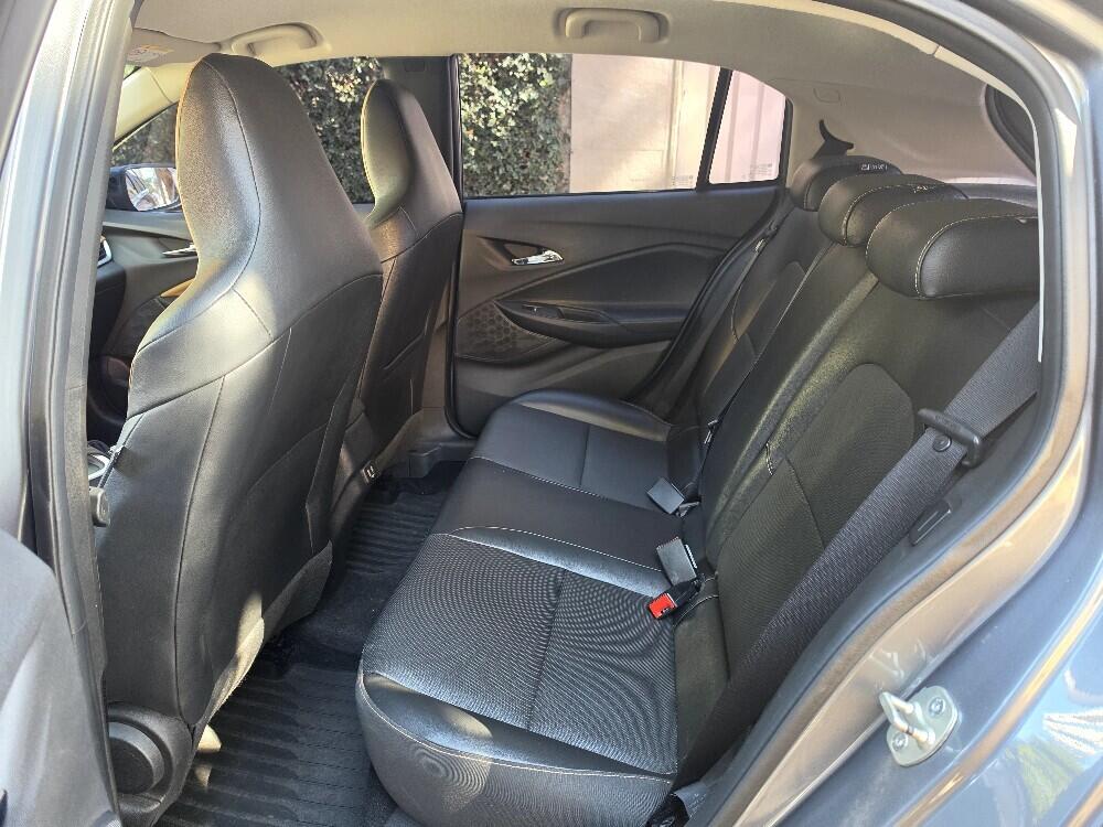 Chevrolet Onix Hatch