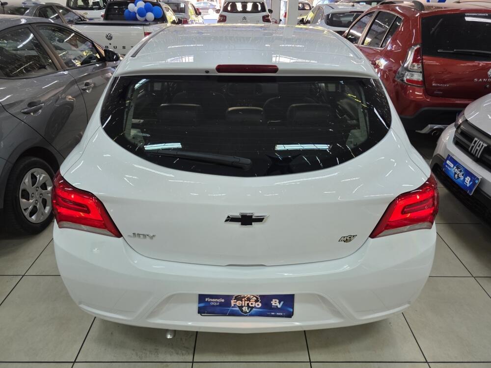 Chevrolet Onix Hatch
