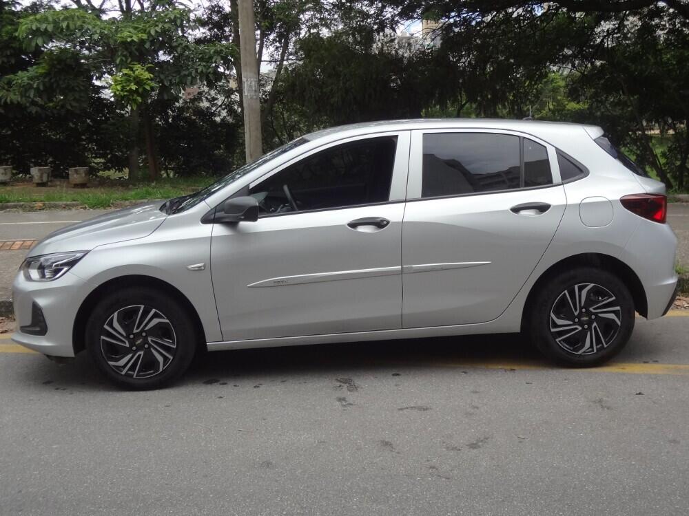 Chevrolet Onix Hatch