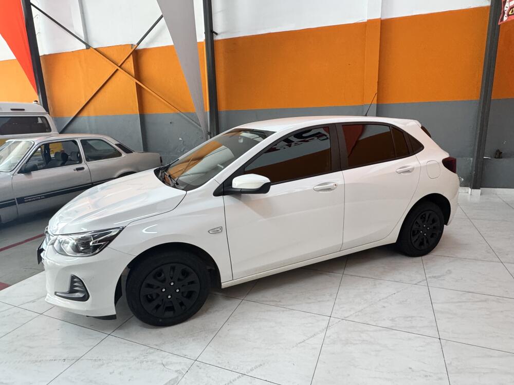 Chevrolet Onix Hatch