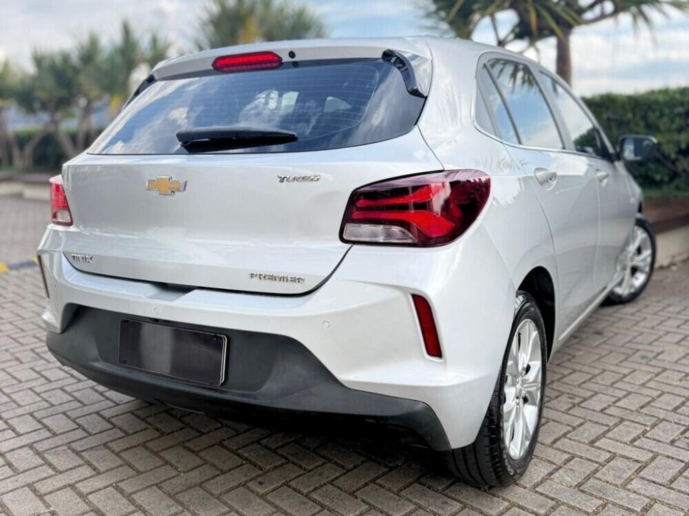 Chevrolet Onix Hatch
