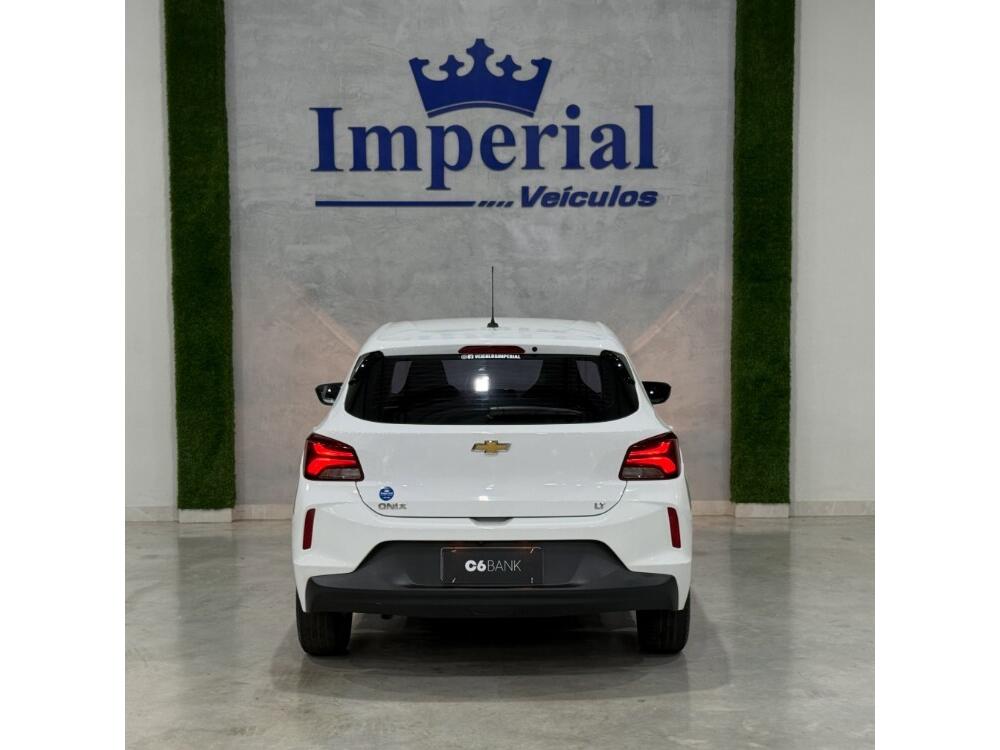 Chevrolet Onix Hatch