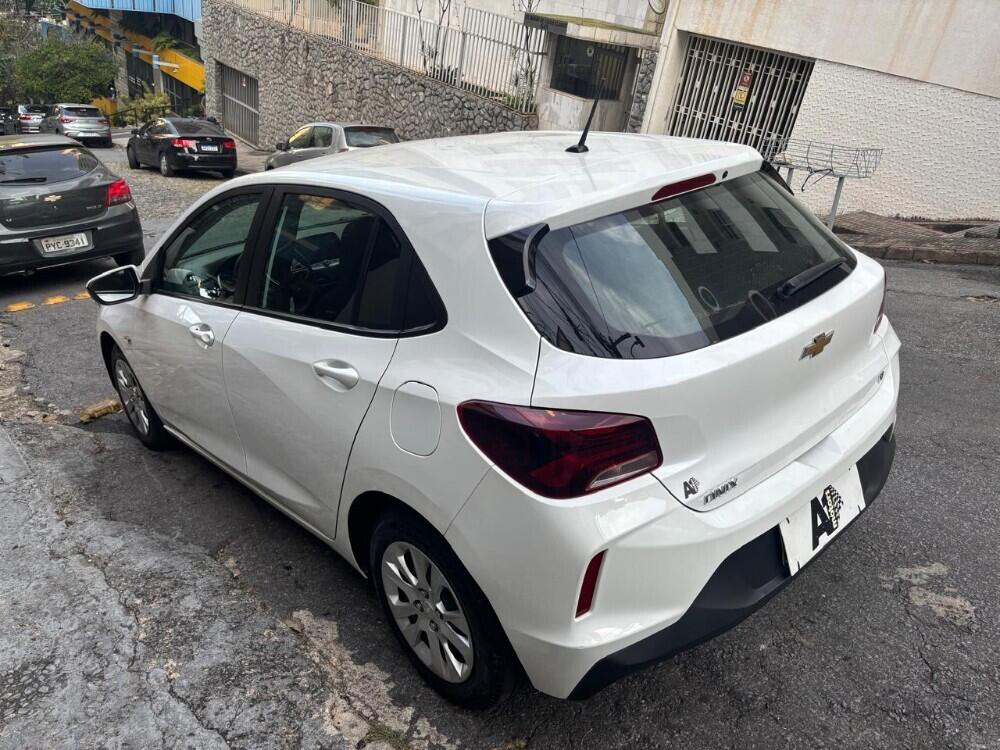 Chevrolet Onix Hatch