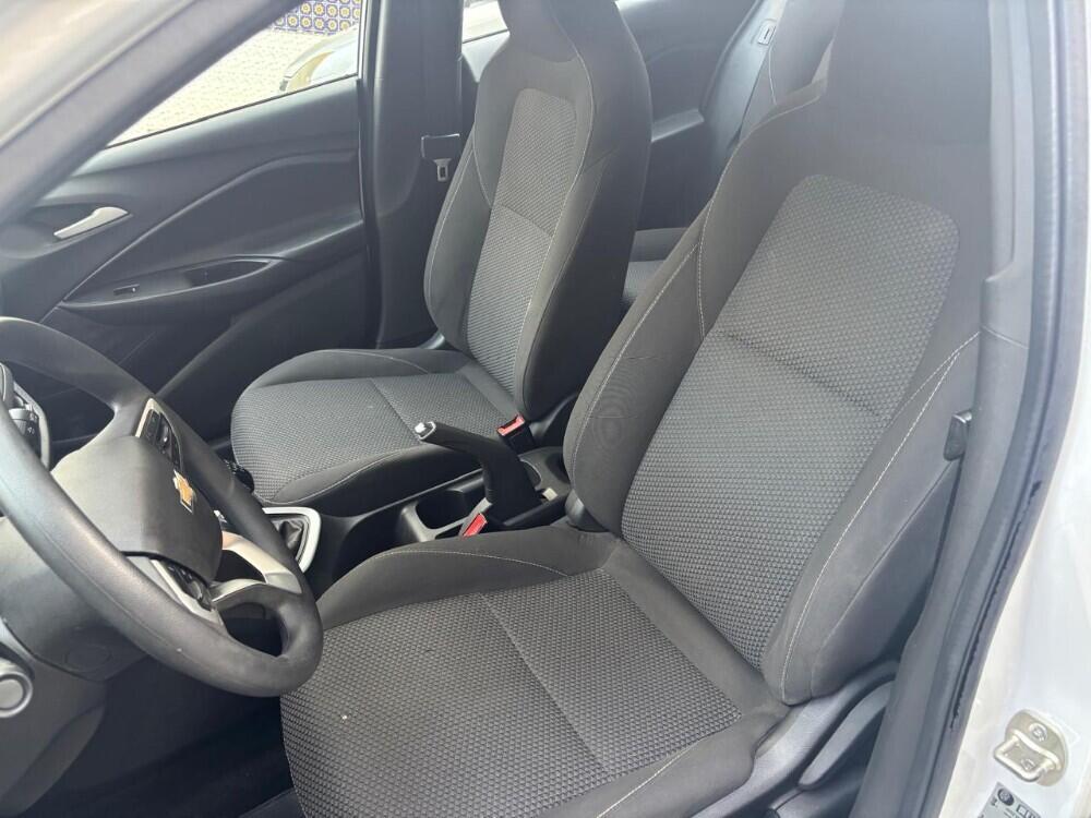 Chevrolet Onix Hatch