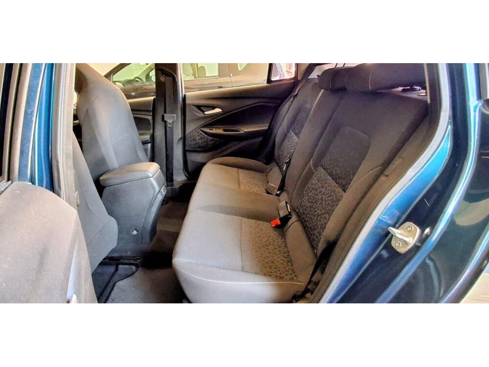 Chevrolet Onix Hatch