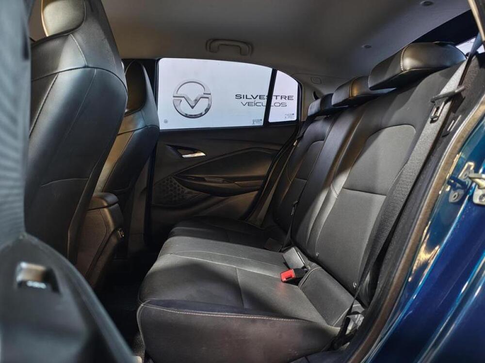 Chevrolet Onix Hatch