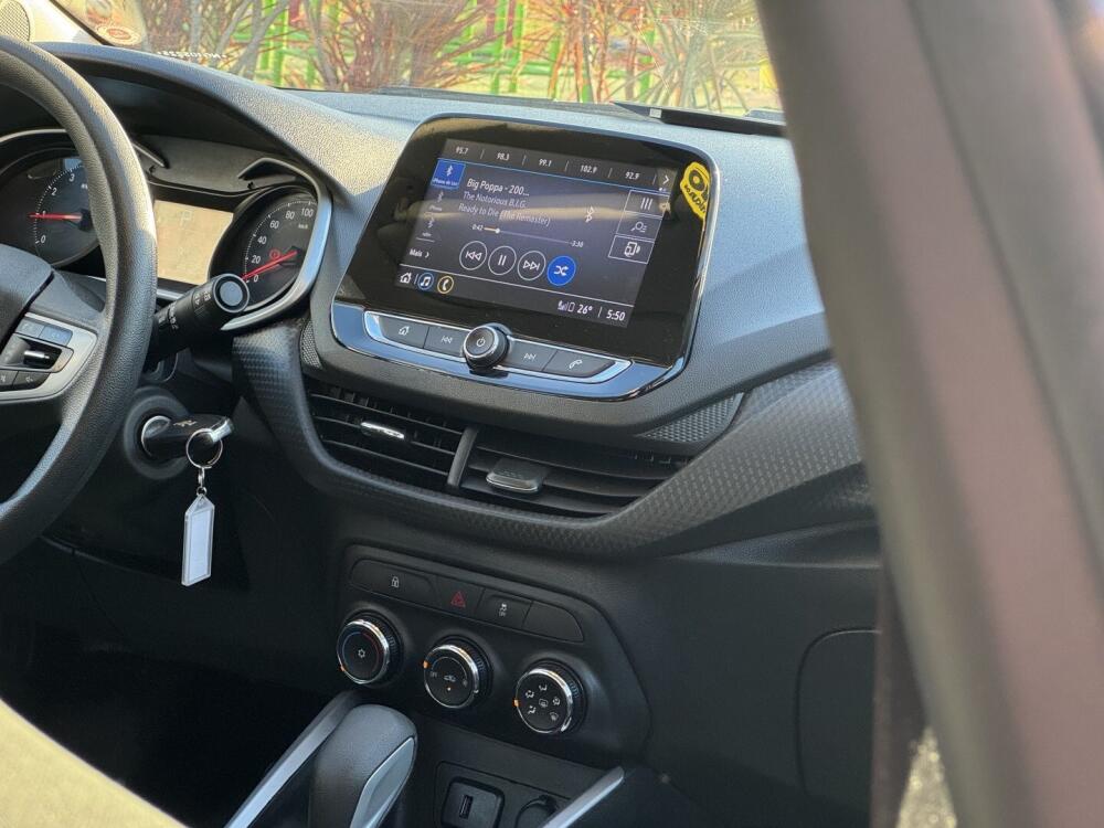 Chevrolet Onix Hatch