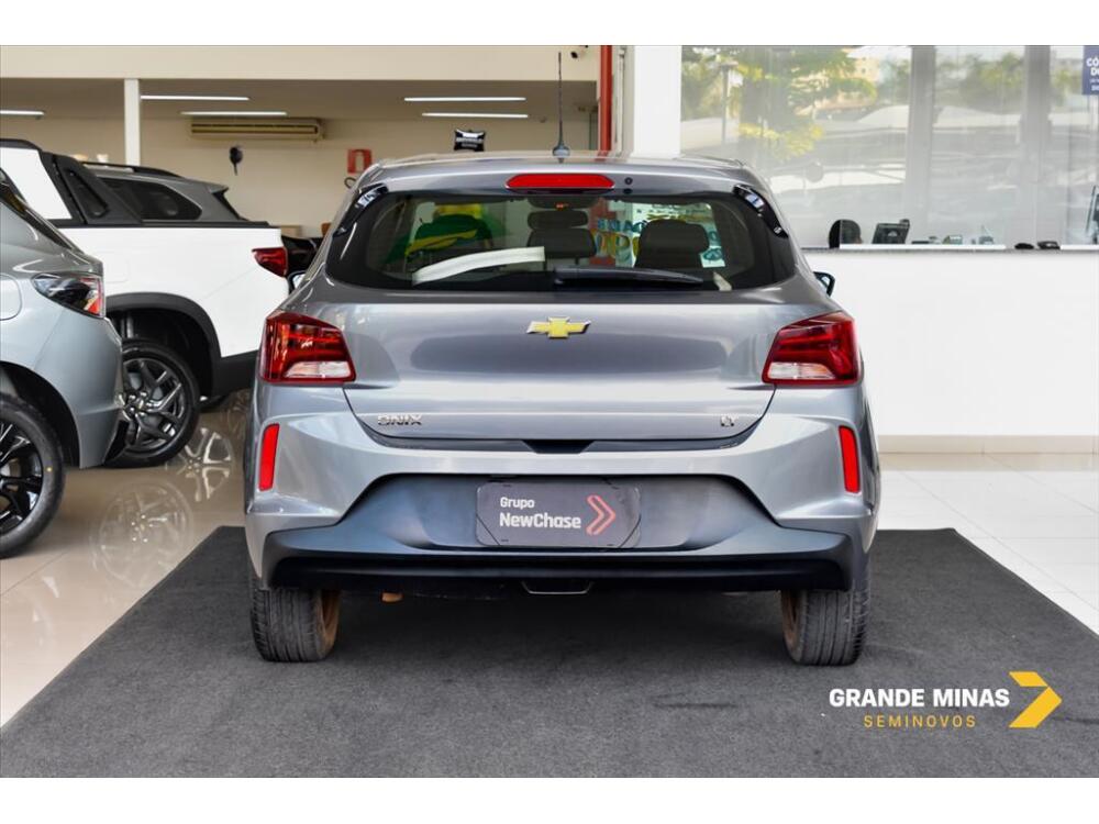 Chevrolet Onix Hatch