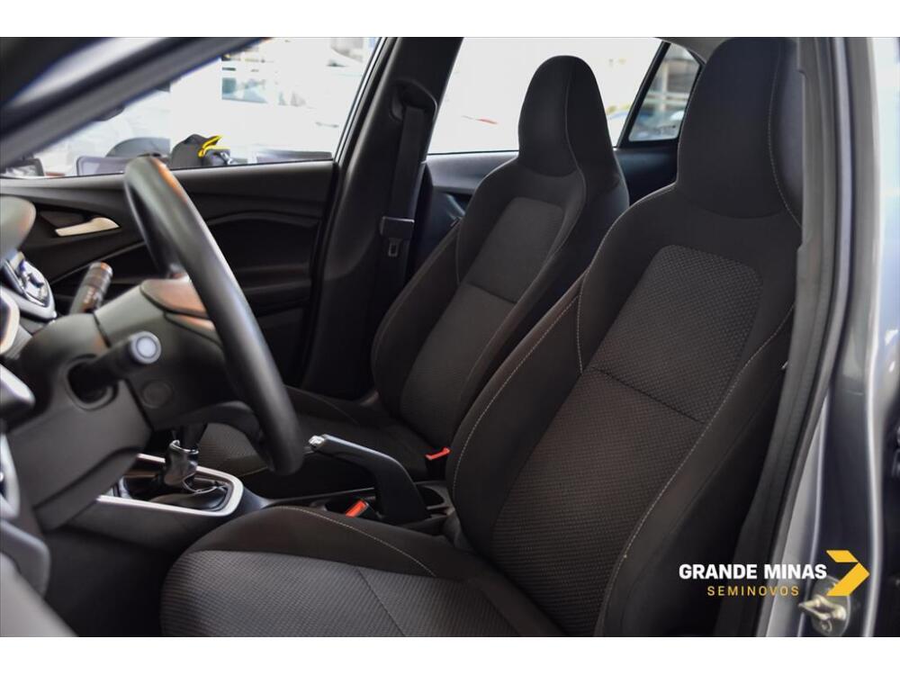 Chevrolet Onix Hatch