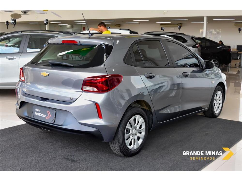 Chevrolet Onix Hatch
