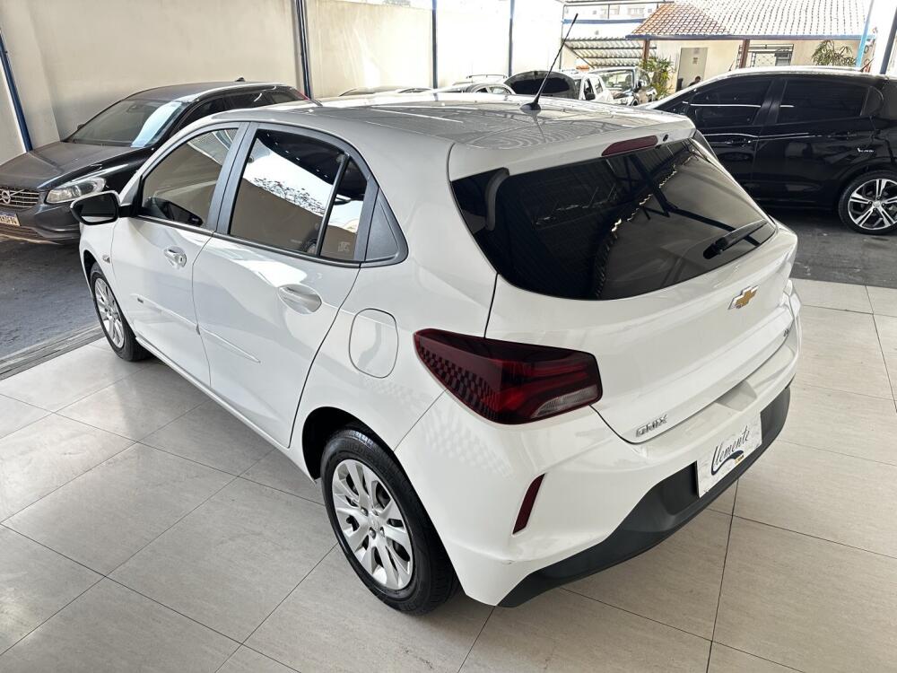 Chevrolet Onix Hatch