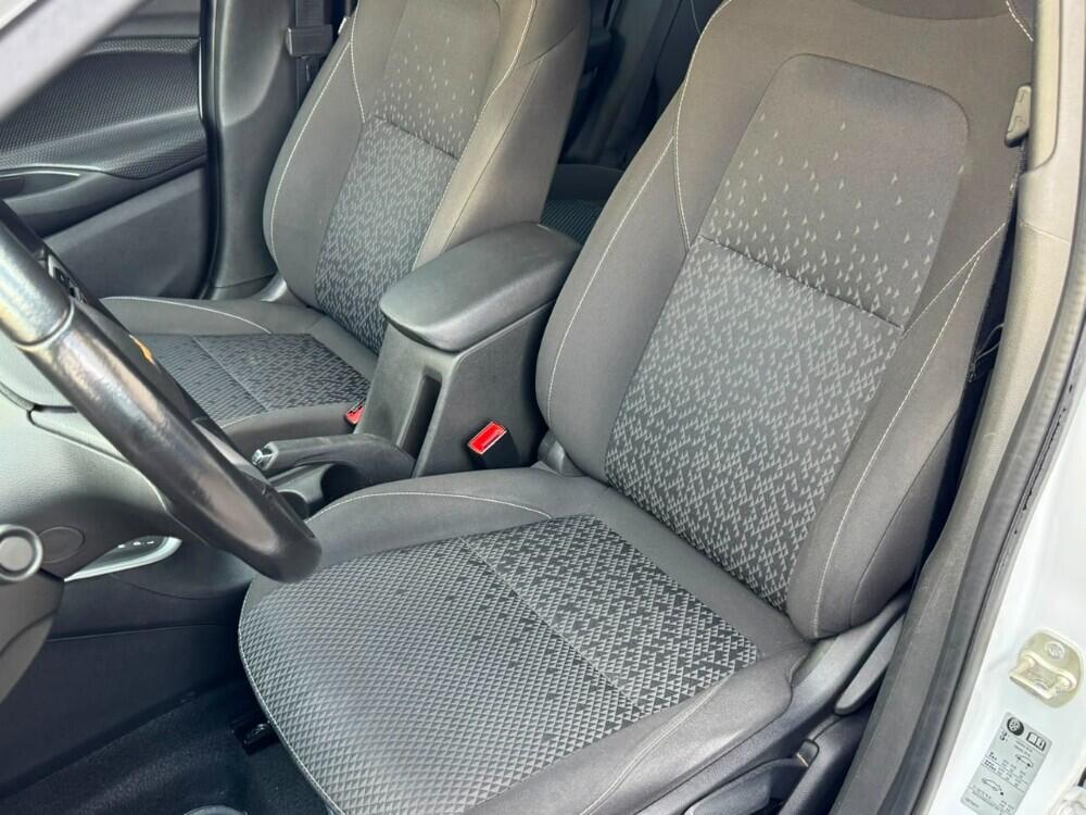 Chevrolet Onix Hatch