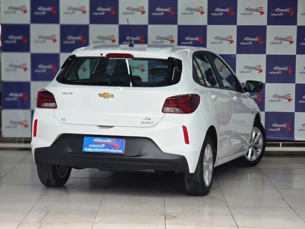 Chevrolet Onix Hatch