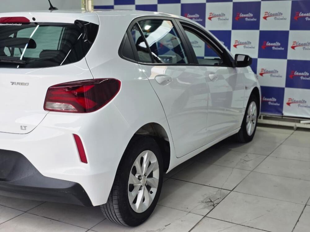 Chevrolet Onix Hatch