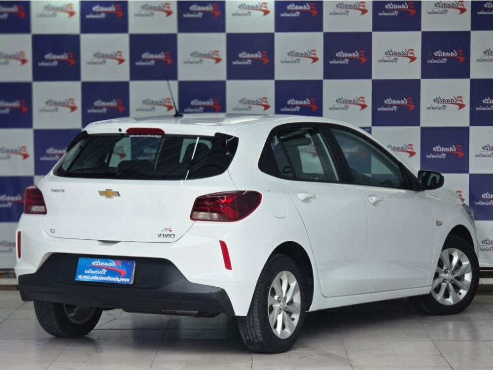 Chevrolet Onix Hatch
