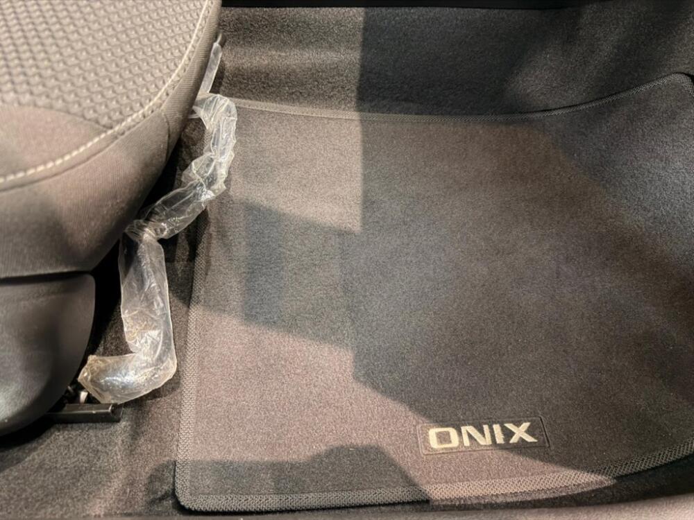 Chevrolet Onix Hatch
