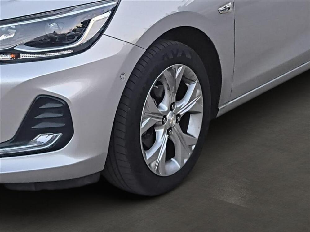 Chevrolet Onix Hatch