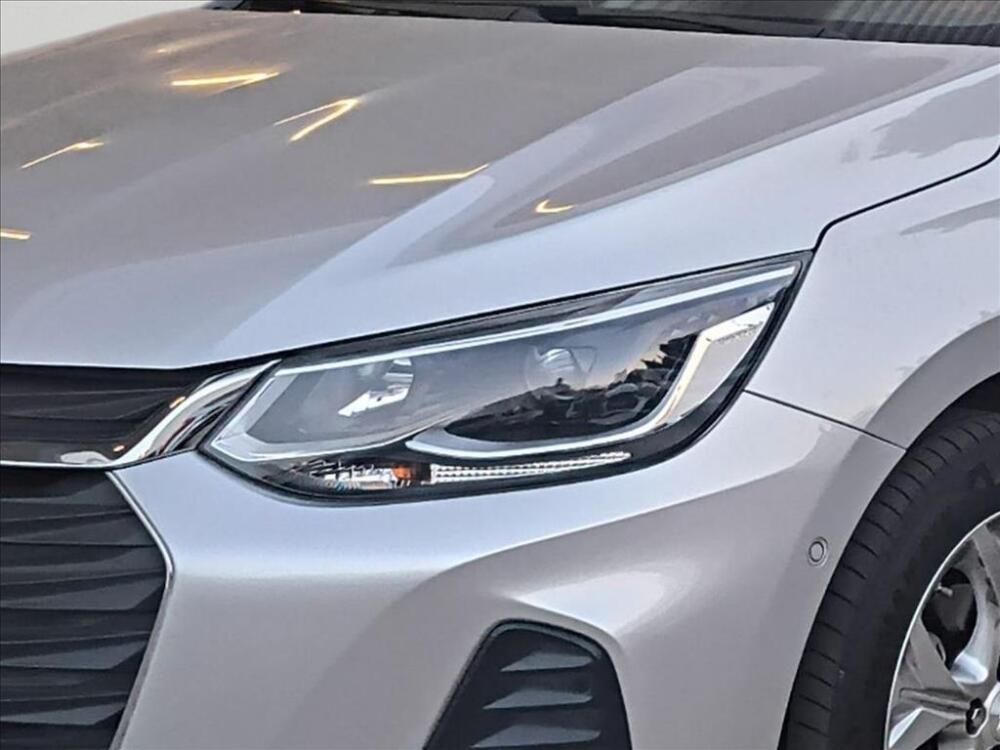 Chevrolet Onix Hatch