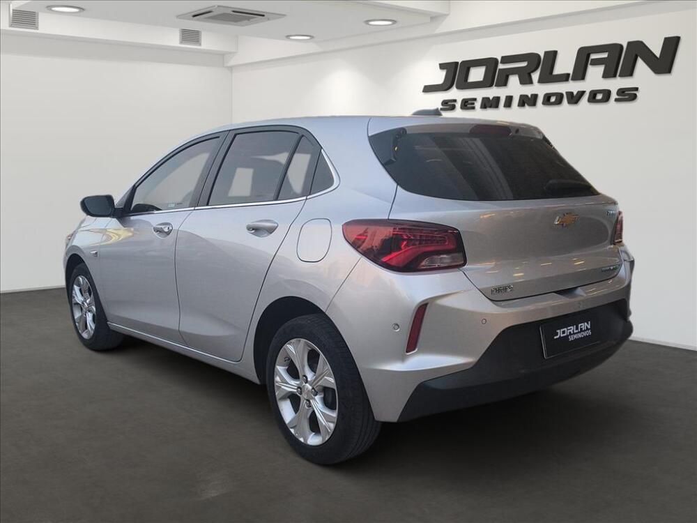 Chevrolet Onix Hatch