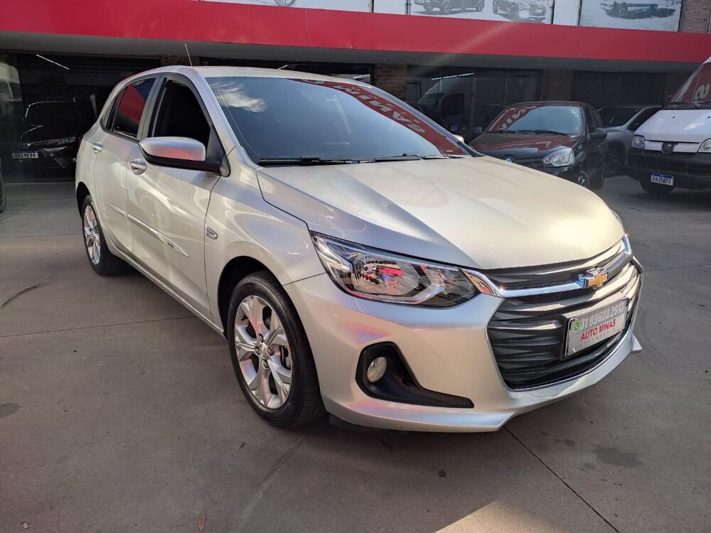 Chevrolet Onix Hatch
