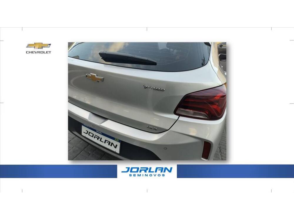 Chevrolet Onix Hatch